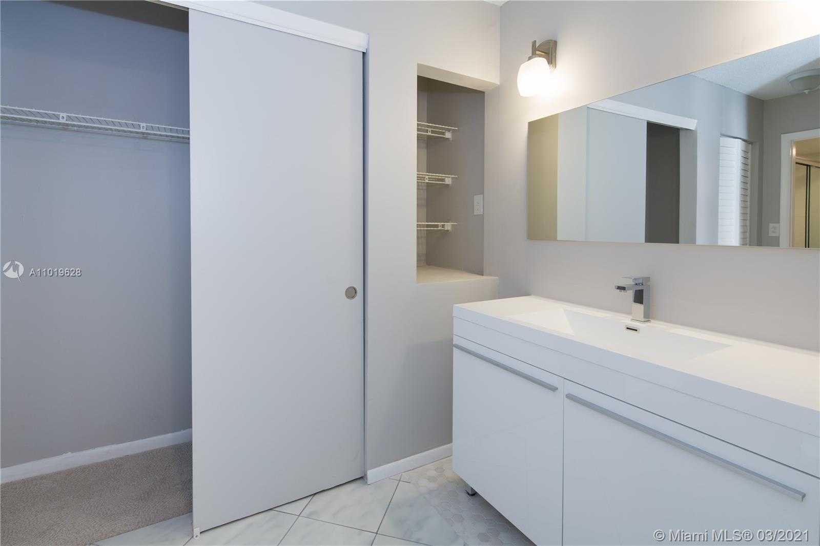 Small Image of 17720 NORTH BAY RD #1105, Sunny Isles Beach Number 16