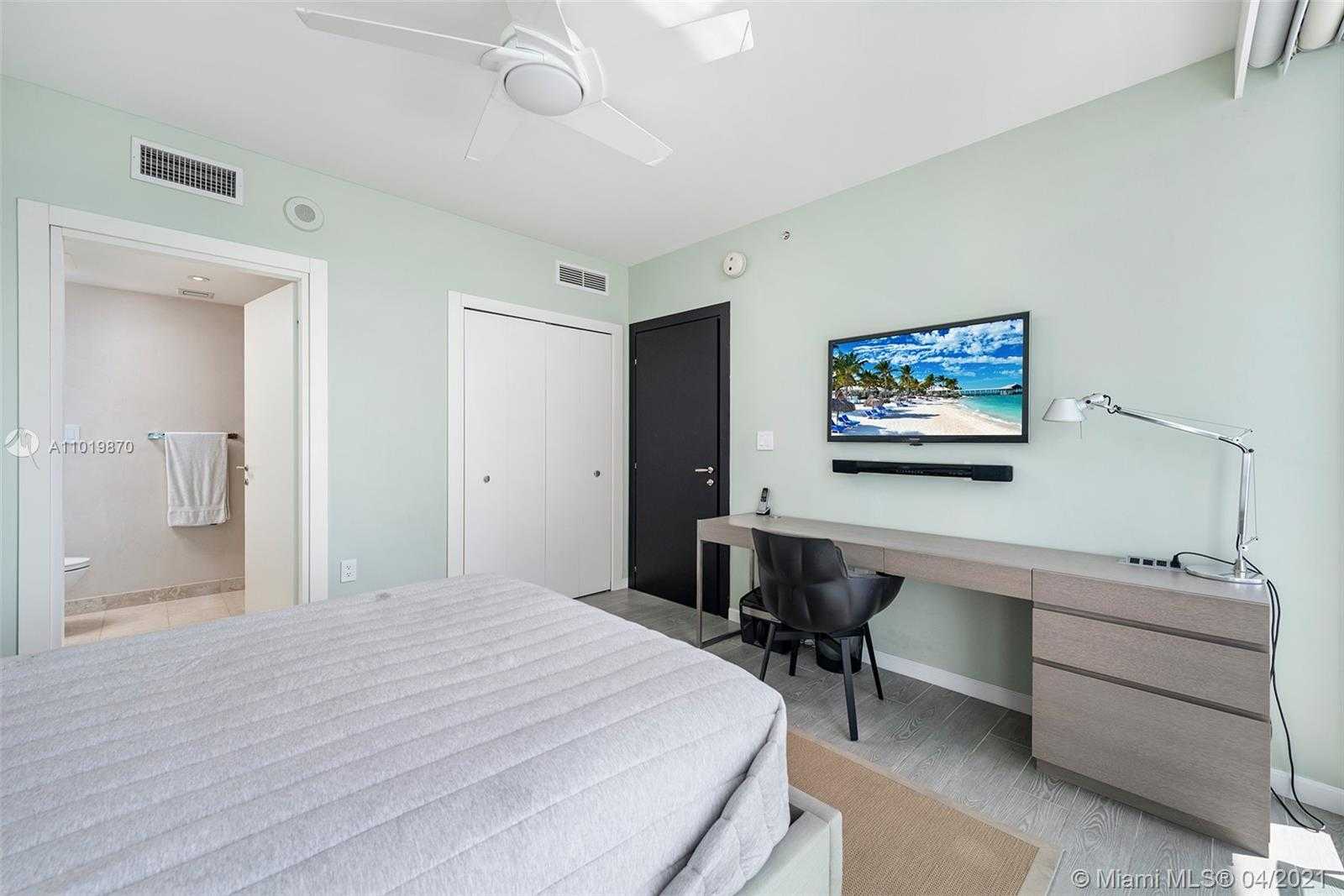 Small Image of 200 BISCAYNE BLVD WAY #4307, Miami Number 21