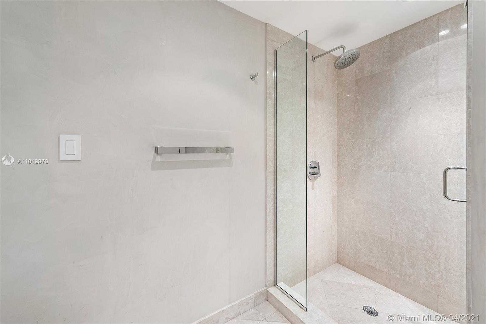 Small Image of 200 BISCAYNE BLVD WAY #4307, Miami Number 23
