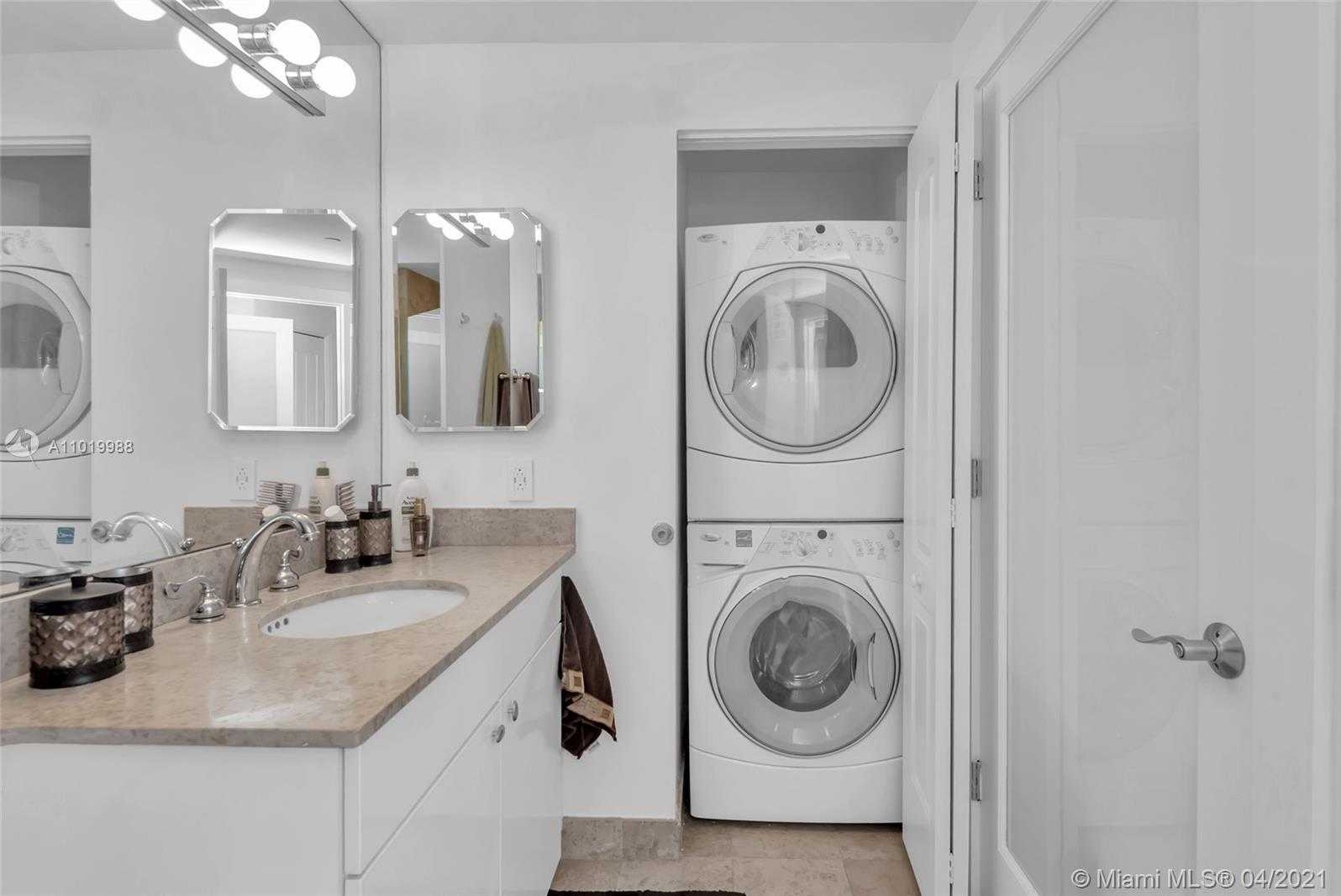 Small Image of 4779 COLLINS AVE #1407, Miami Beach Number 15