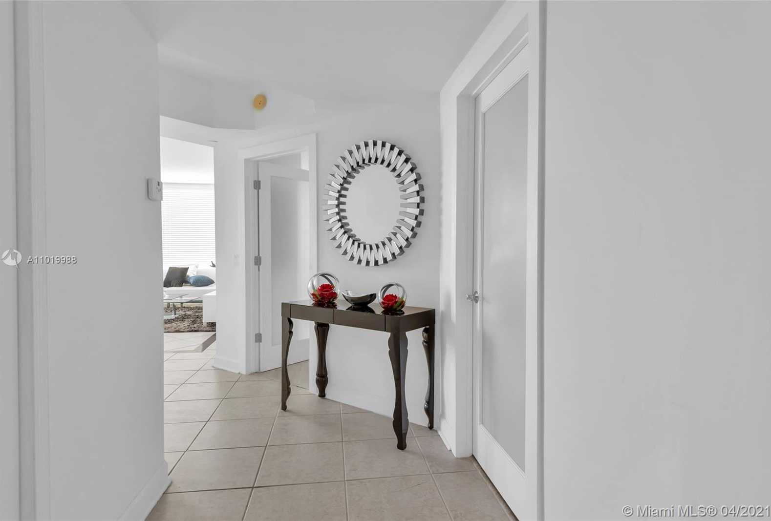 Small Image of 4779 COLLINS AVE #1407, Miami Beach Number 18