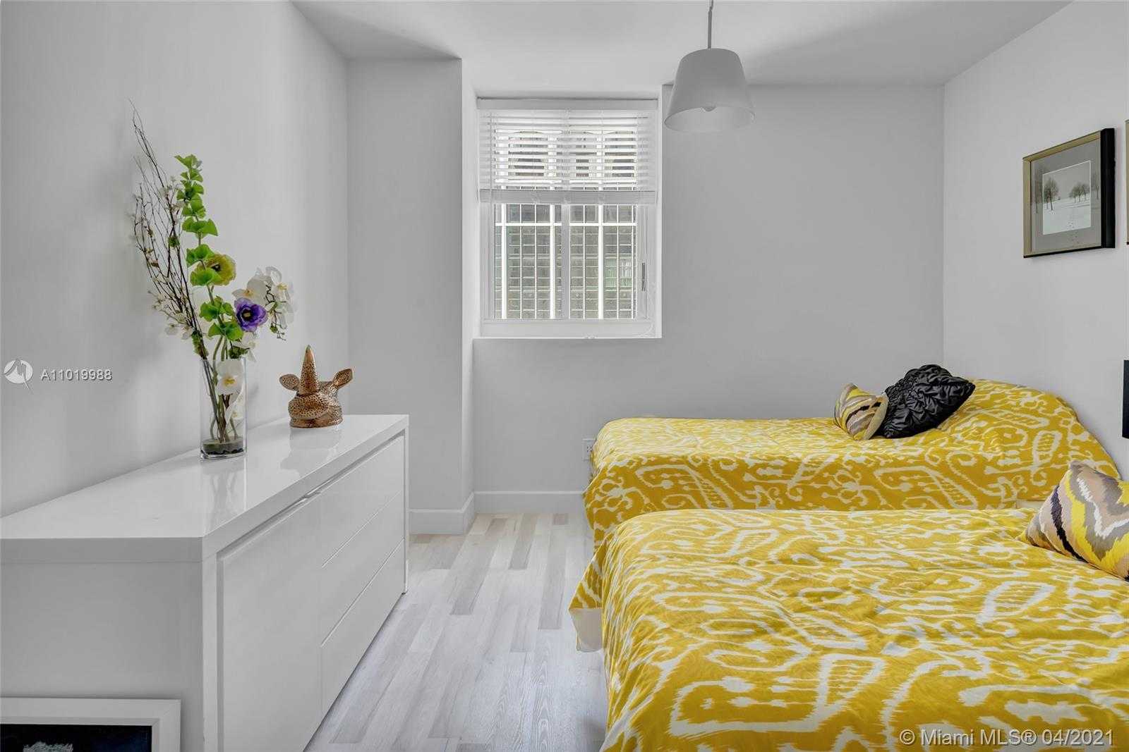 Small Image of 4779 COLLINS AVE #1407, Miami Beach Number 5