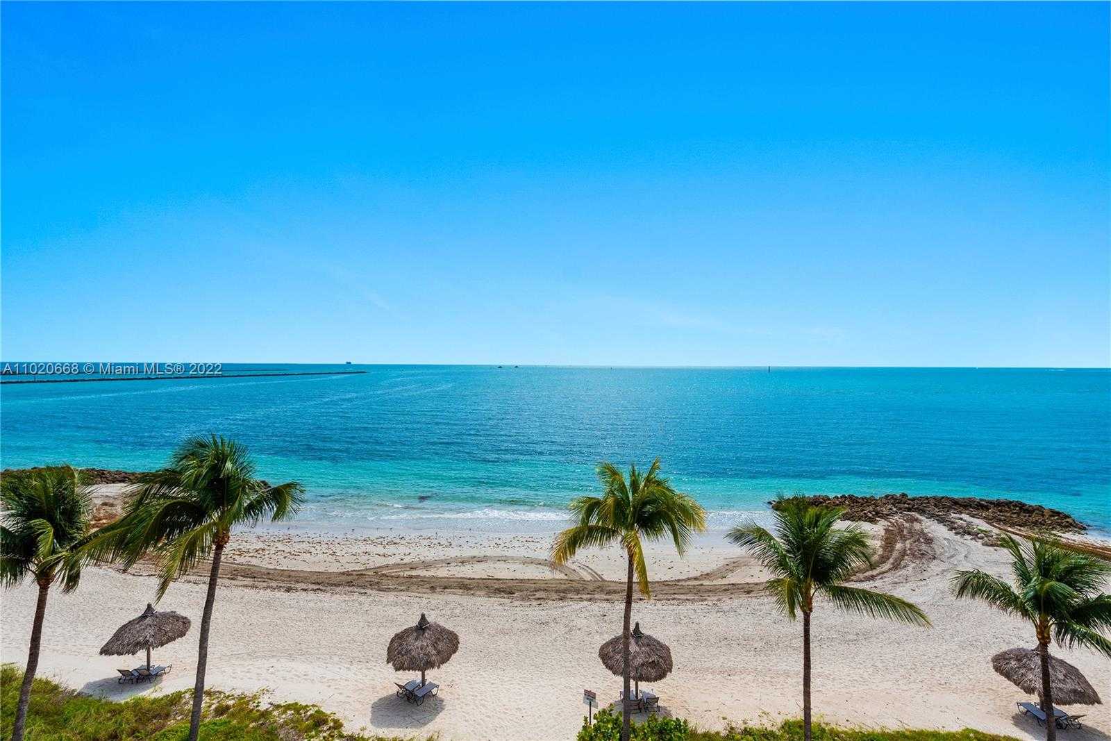 Small Image of 7954 FISHER ISLAND DR #7954, Miami Beach Number 2