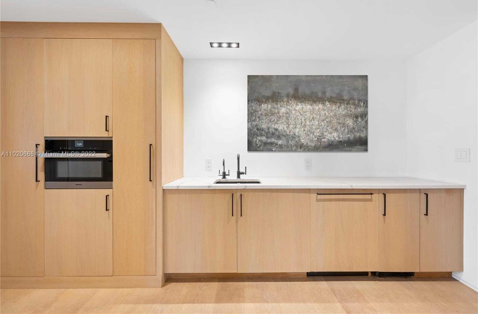 Small Image of 7954 FISHER ISLAND DR #7954, Miami Beach Number 35