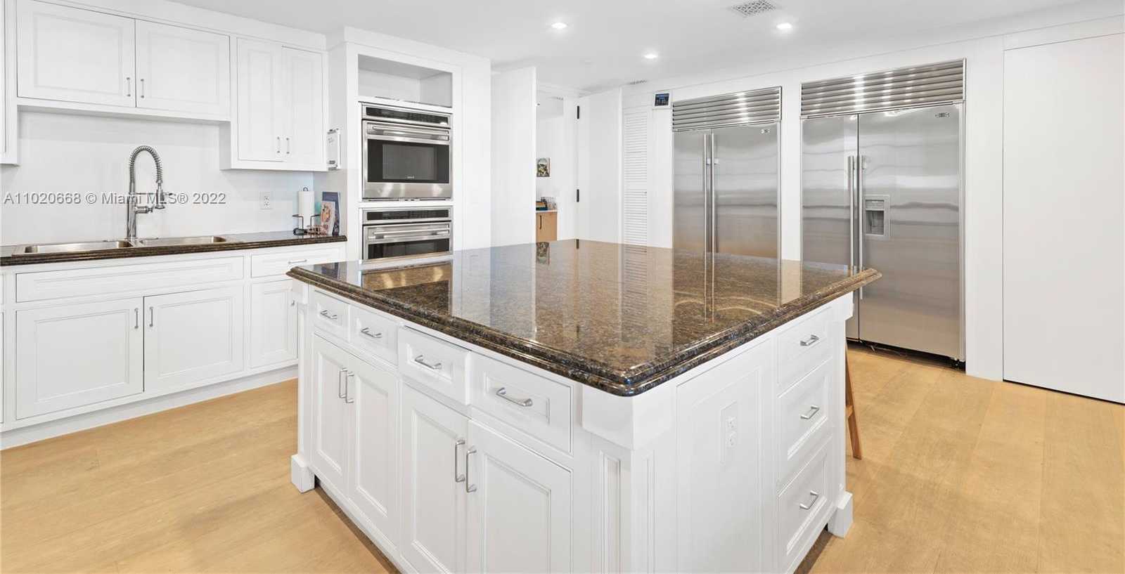Small Image of 7954 FISHER ISLAND DR #7954, Miami Beach Number 45