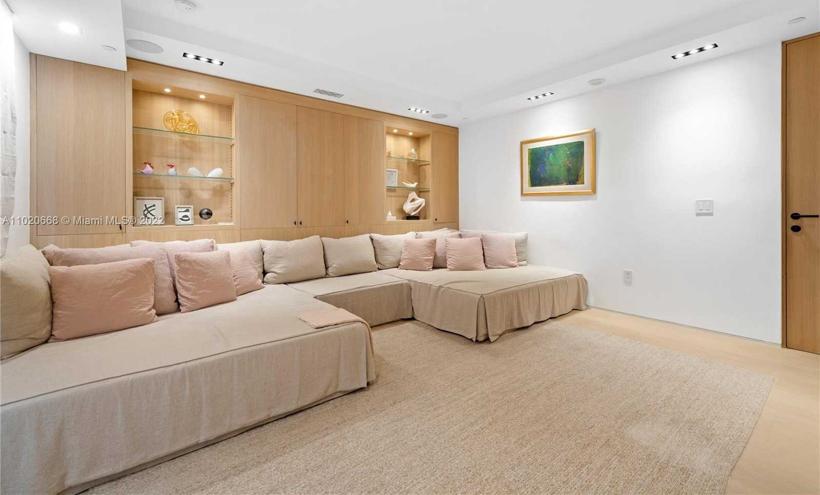 Small Image of 7954 FISHER ISLAND DR #7954, Miami Beach Number 50