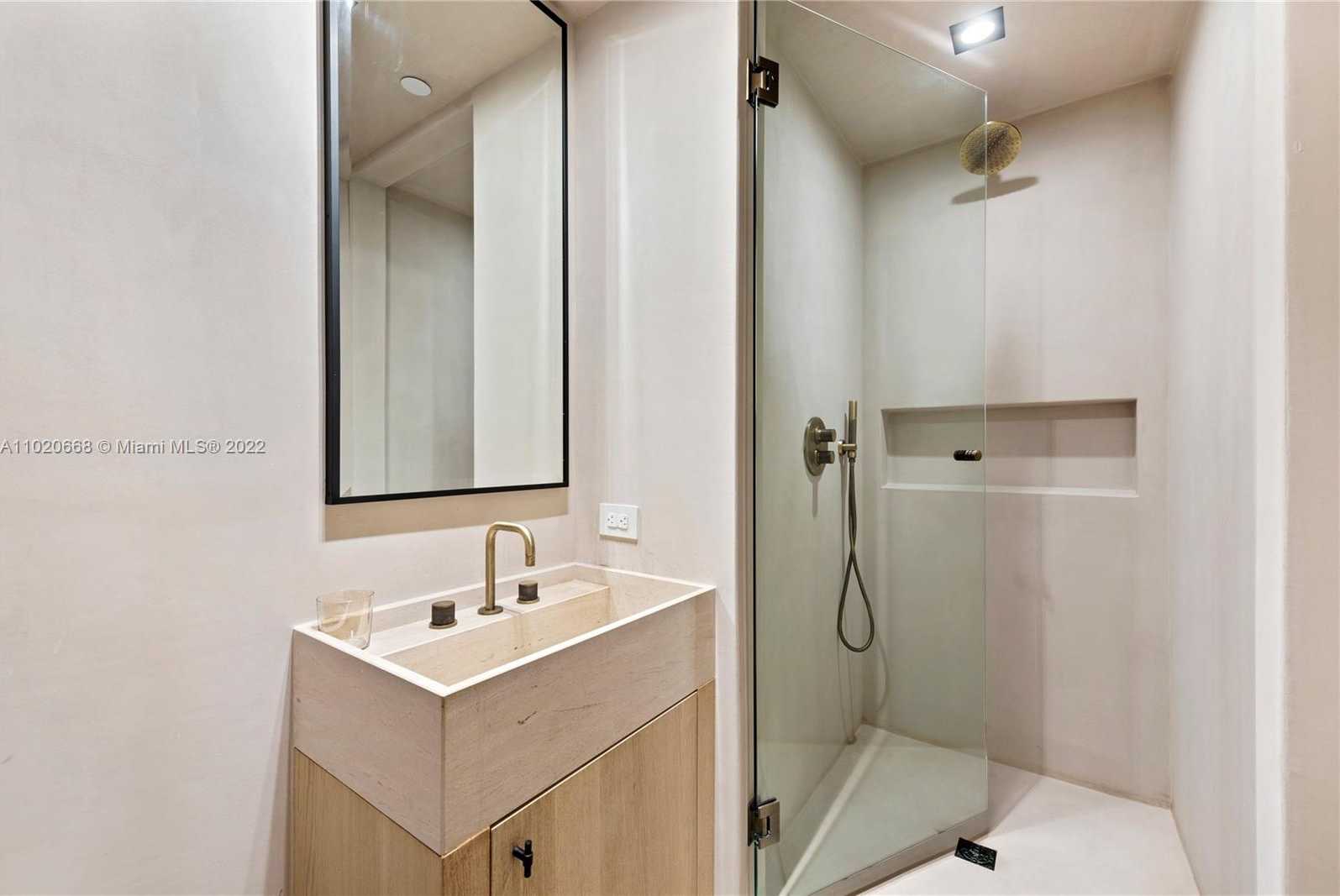 Small Image of 7954 FISHER ISLAND DR #7954, Miami Beach Number 68