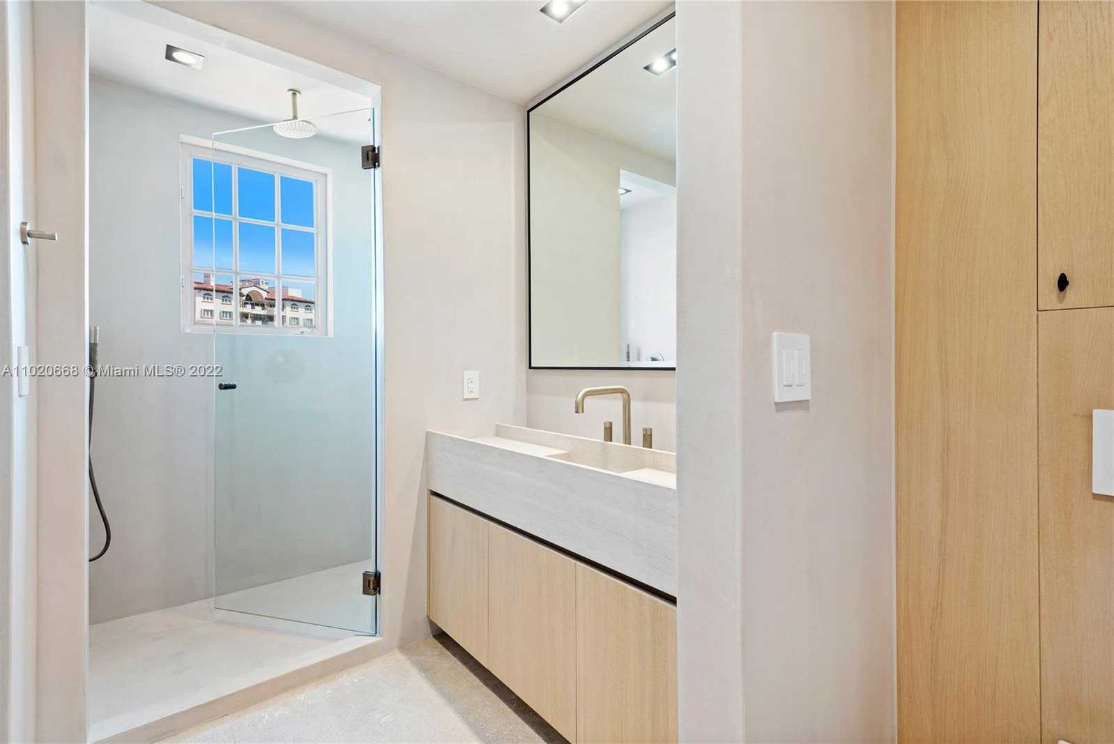 Small Image of 7954 FISHER ISLAND DR #7954, Miami Beach Number 74