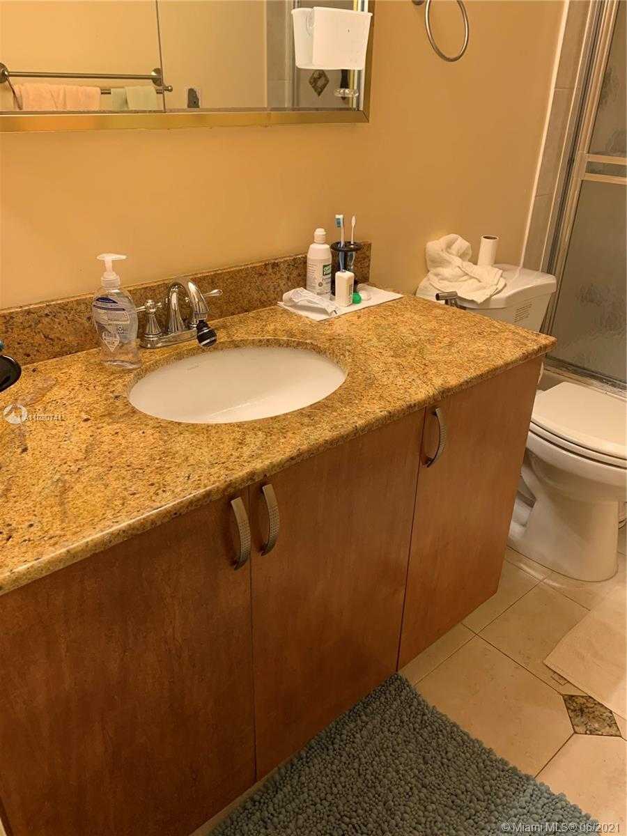 Small Image of 2030 S Ocean Dr, Hallandale Beach, FL 33009, USA Number 18