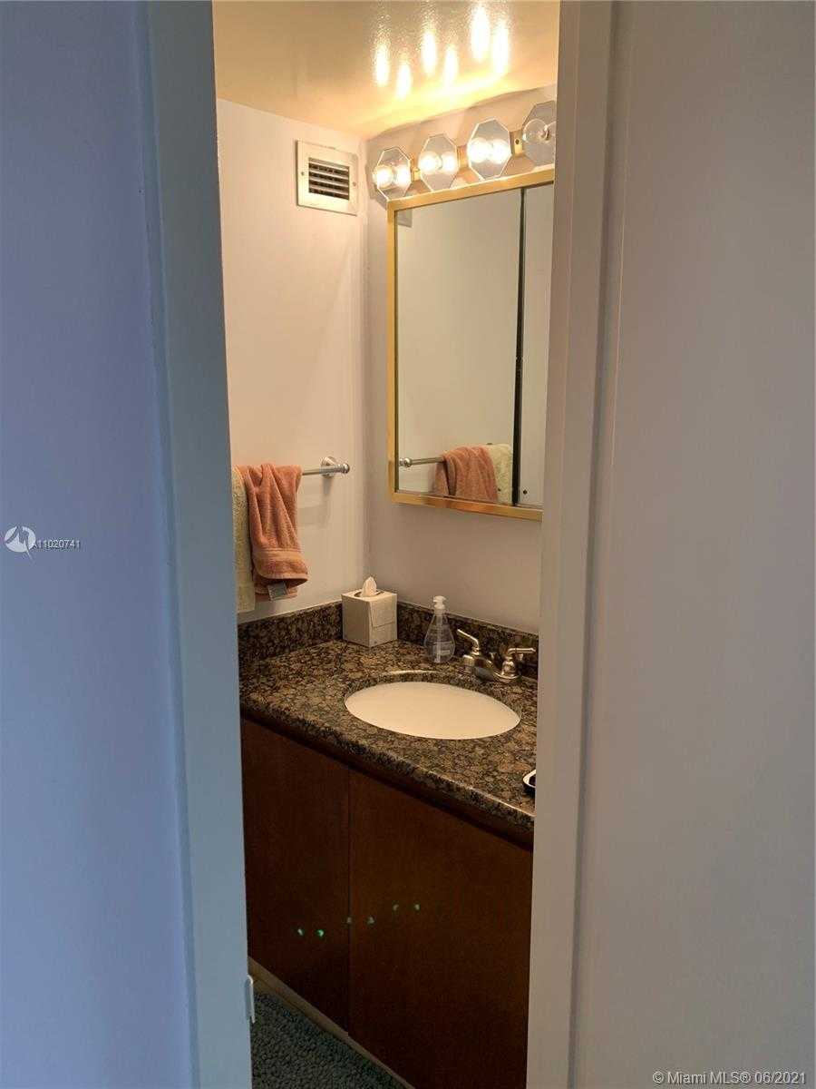 Small Image of 2030 S Ocean Dr, Hallandale Beach, FL 33009, USA Number 21