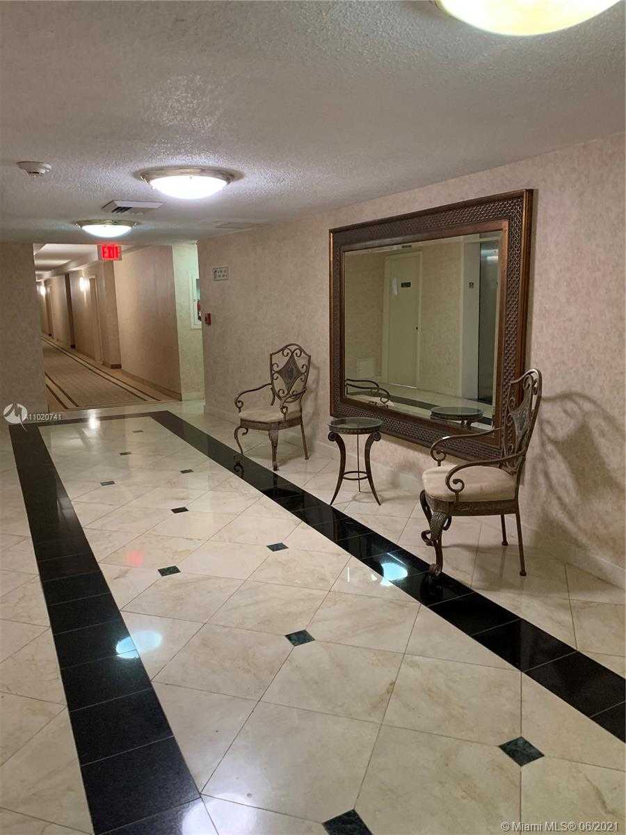 Small Image of 2030 S Ocean Dr, Hallandale Beach, FL 33009, USA Number 27