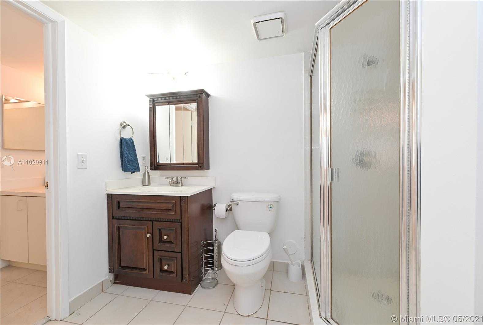 Small Image of 1 ALHAMBRA CIR #205, Coral Gables Number 10