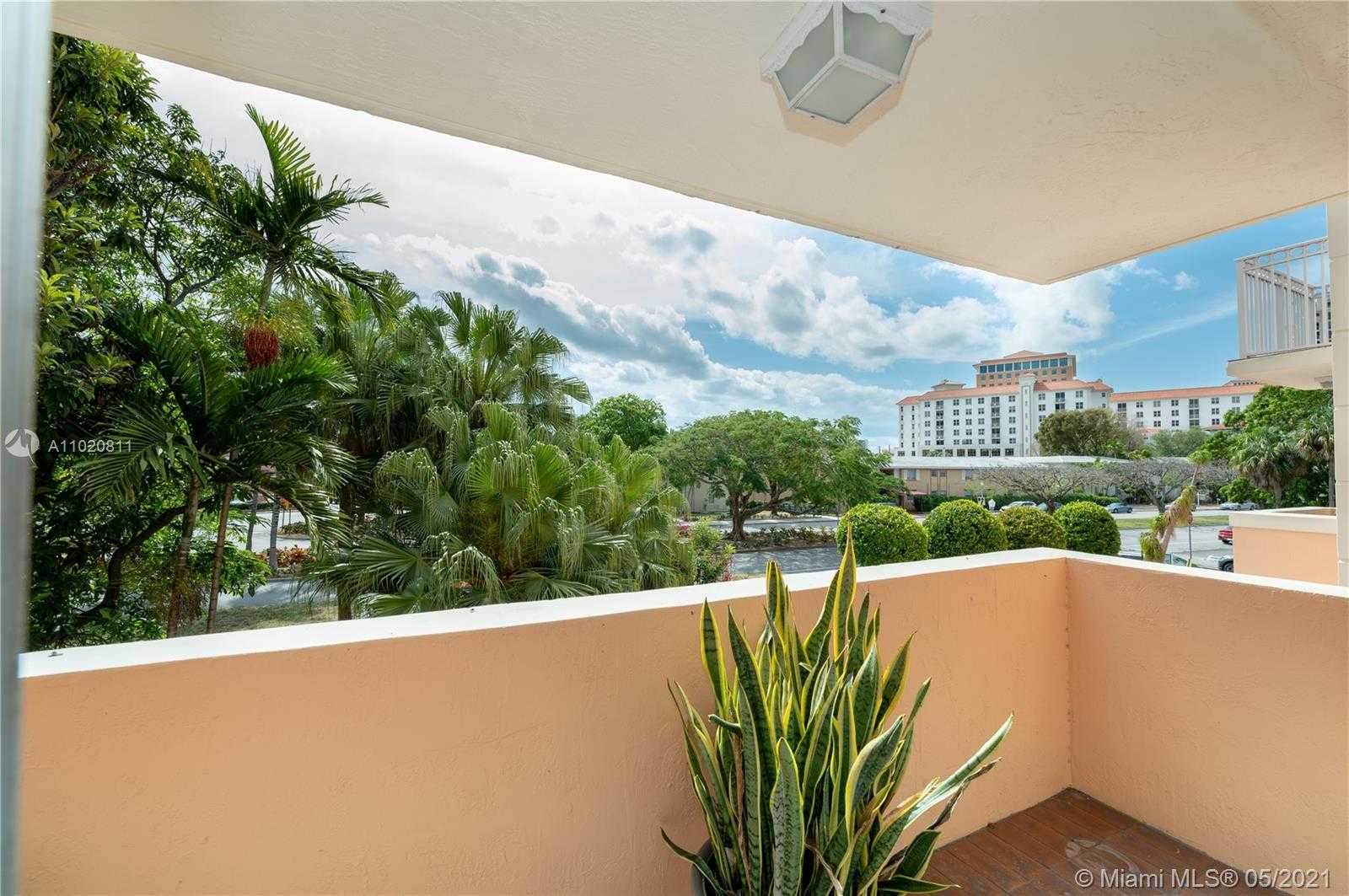 Small Image of 1 ALHAMBRA CIR #205, Coral Gables Number 13