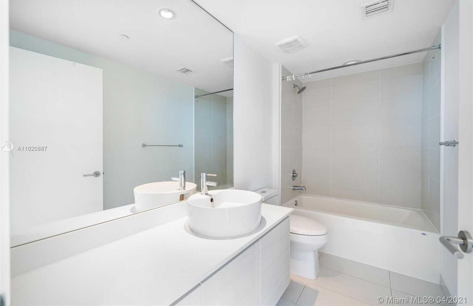 Small Image of 4250 BISCAYNE BLVD #901, Miami Number 9