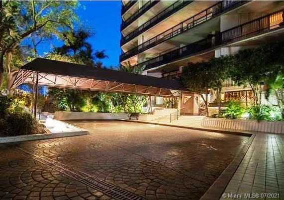 Small Image of 2901 SOUTH BAYSHORE DR #12F, Miami Number 15