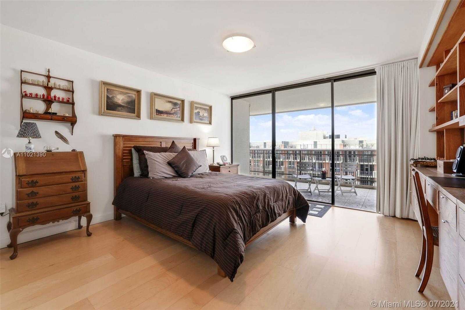 Small Image of 2901 SOUTH BAYSHORE DR #12F, Miami Number 17