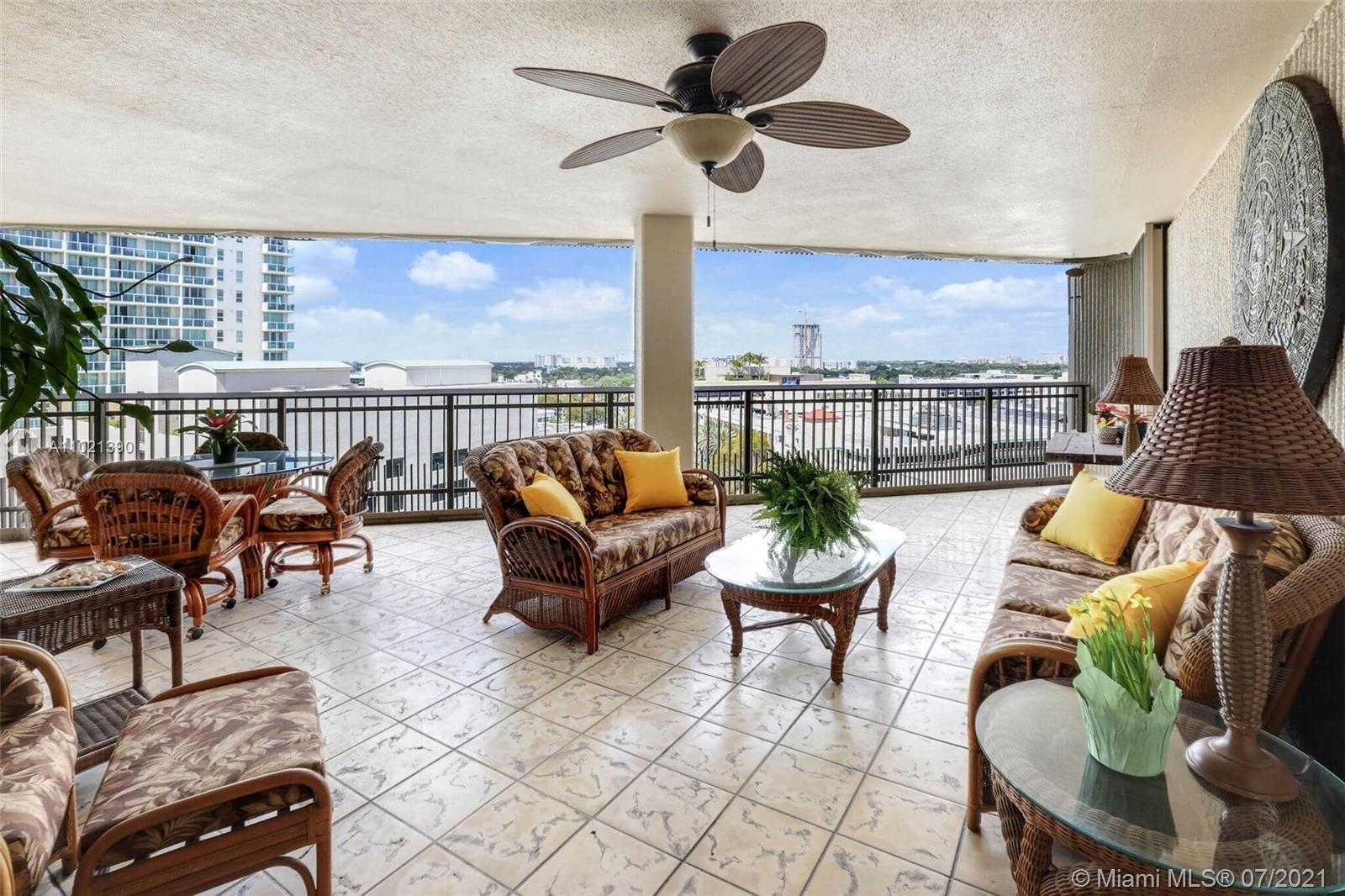 Small Image of 2901 SOUTH BAYSHORE DR #12F, Miami Number 20