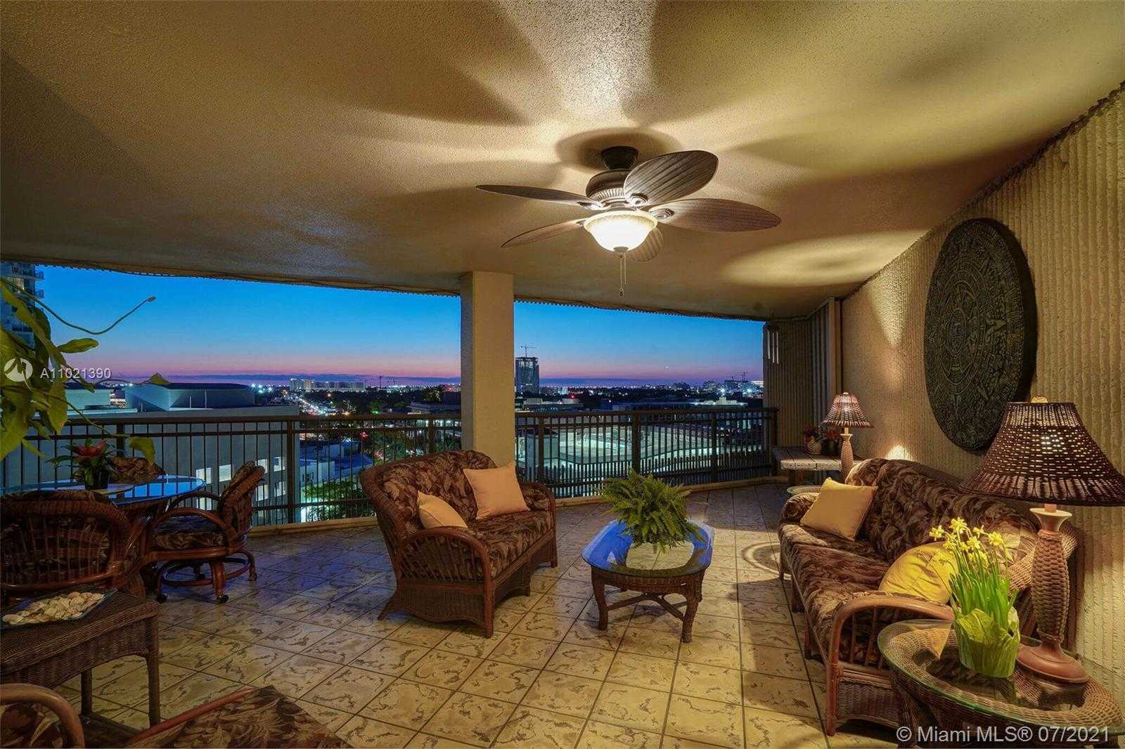 Small Image of 2901 SOUTH BAYSHORE DR #12F, Miami Number 3