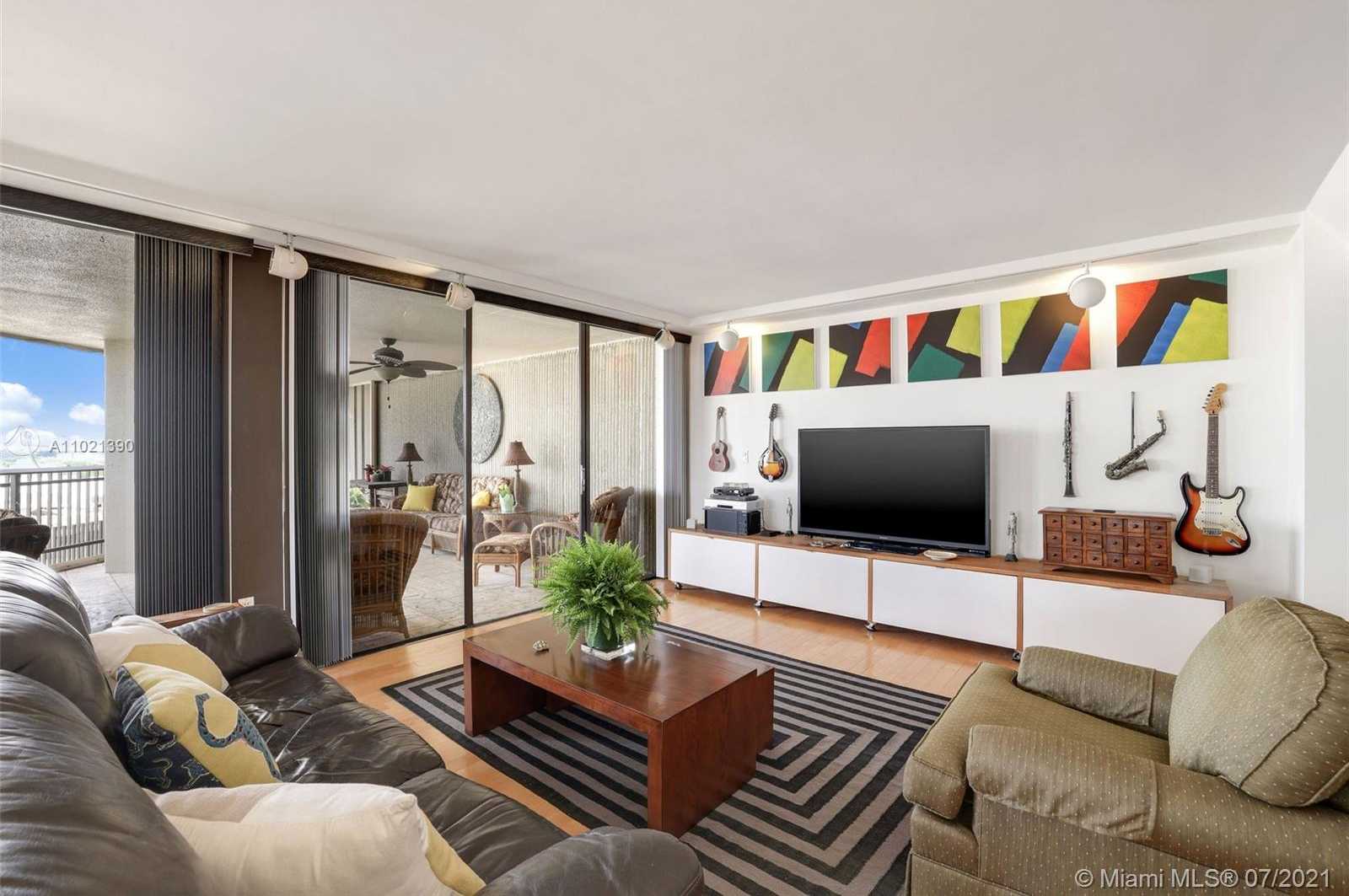 Small Image of 2901 SOUTH BAYSHORE DR #12F, Miami Number 7