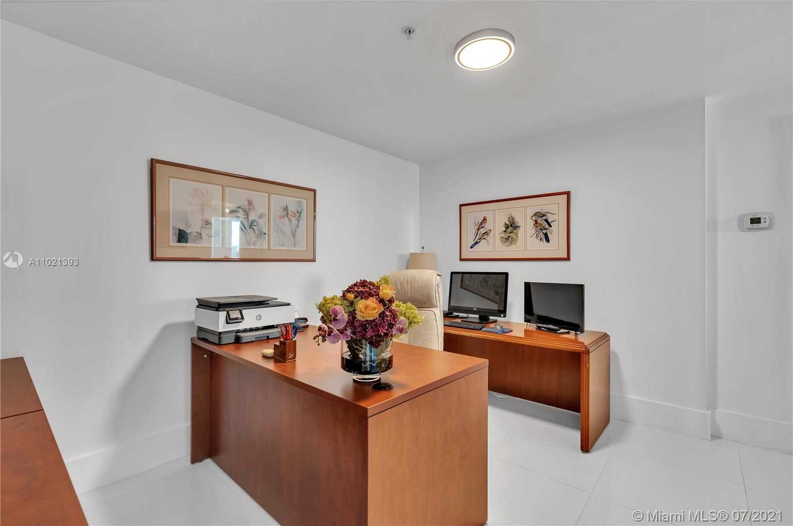 Small Image of 253 NORTH EAST 2ND ST #3402/03, Miami Number 13