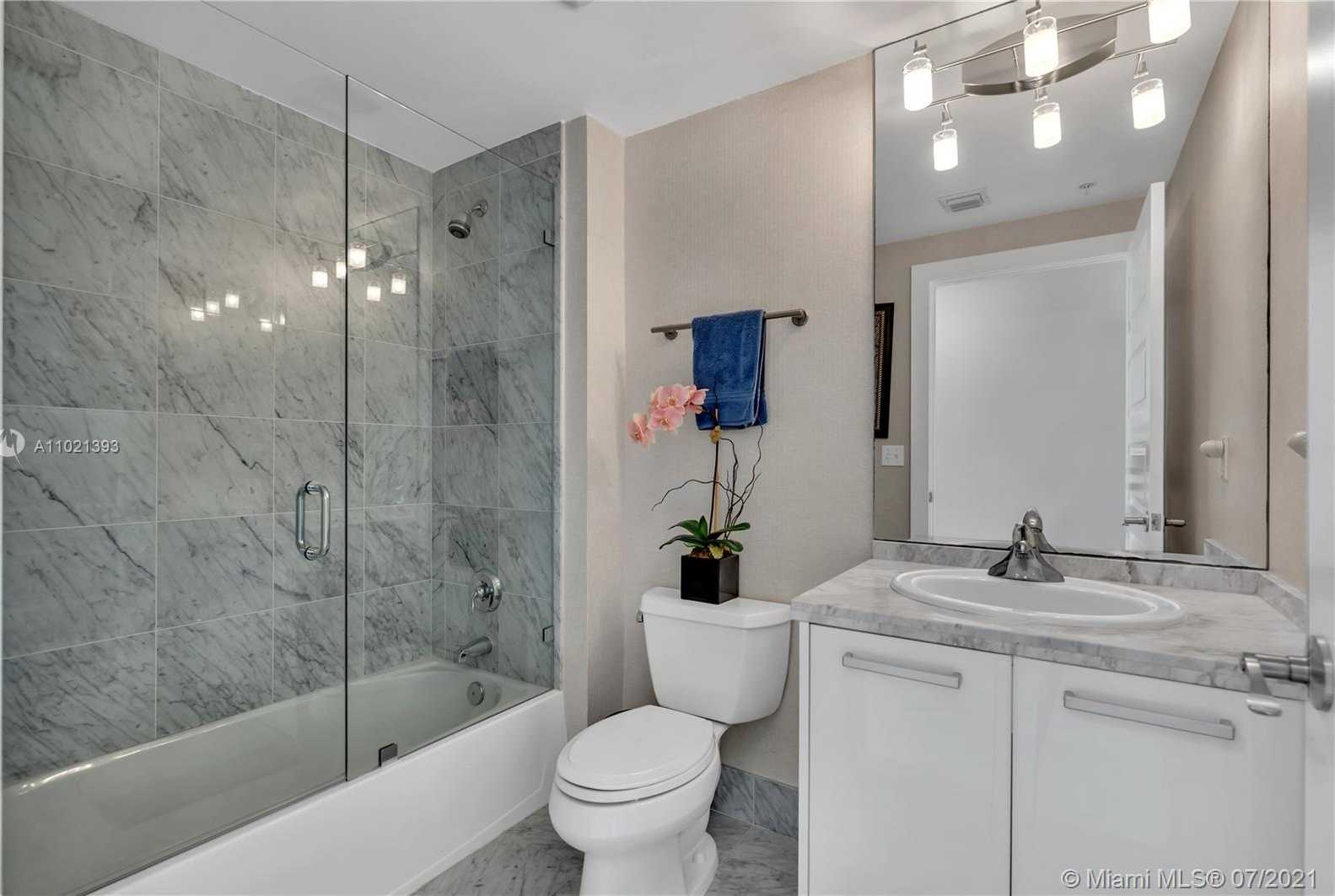 Small Image of 253 NORTH EAST 2ND ST #3402/03, Miami Number 19