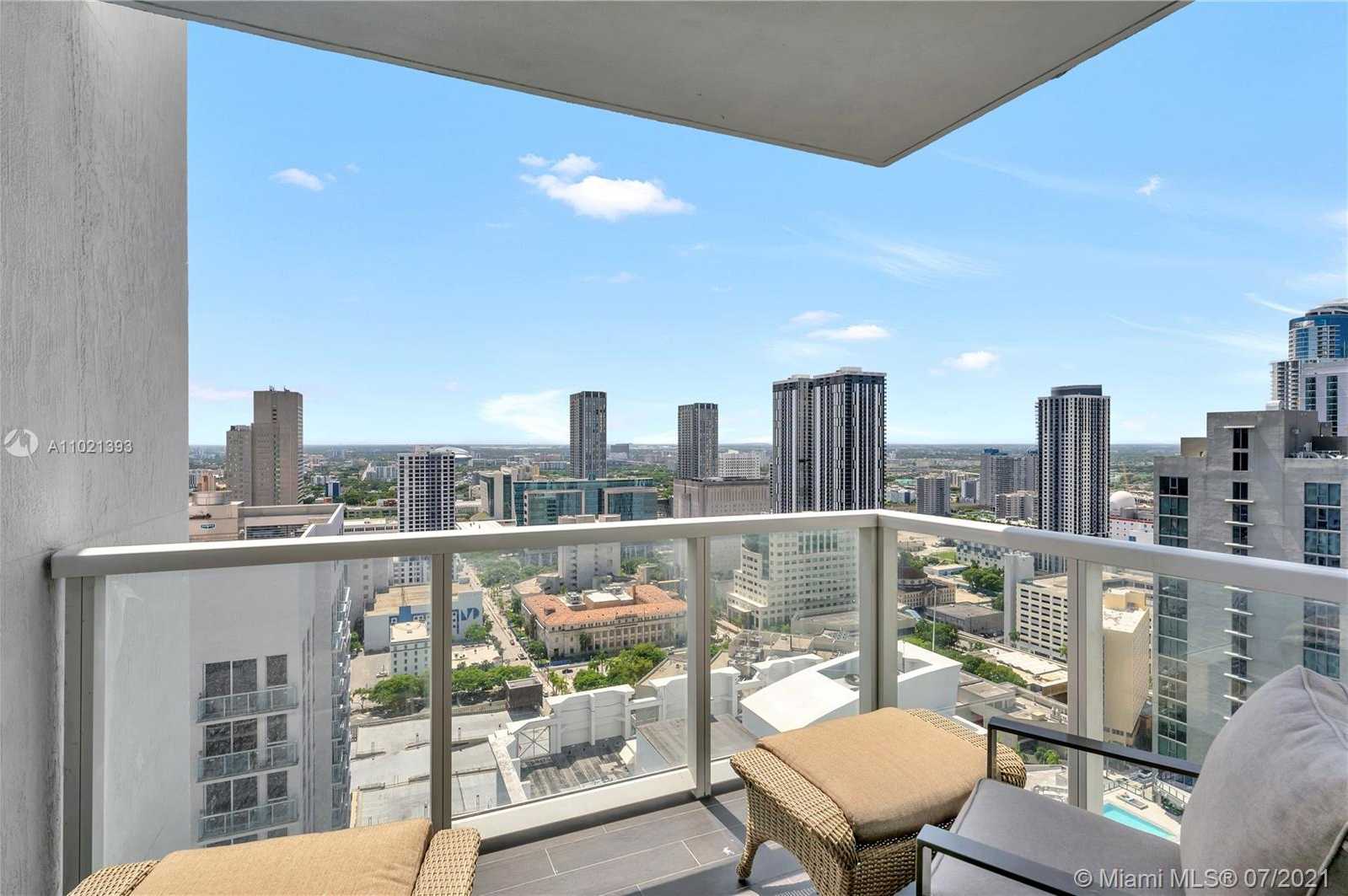 Small Image of 253 NORTH EAST 2ND ST #3402/03, Miami Number 20
