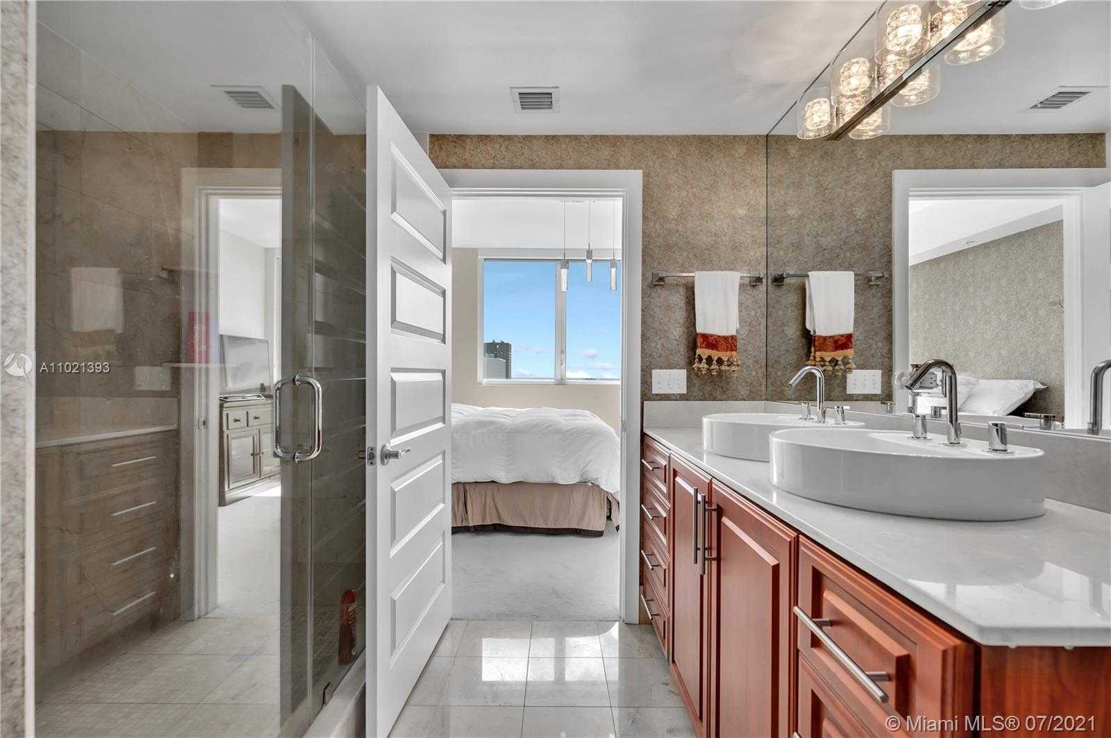 Small Image of 253 NORTH EAST 2ND ST #3402/03, Miami Number 23