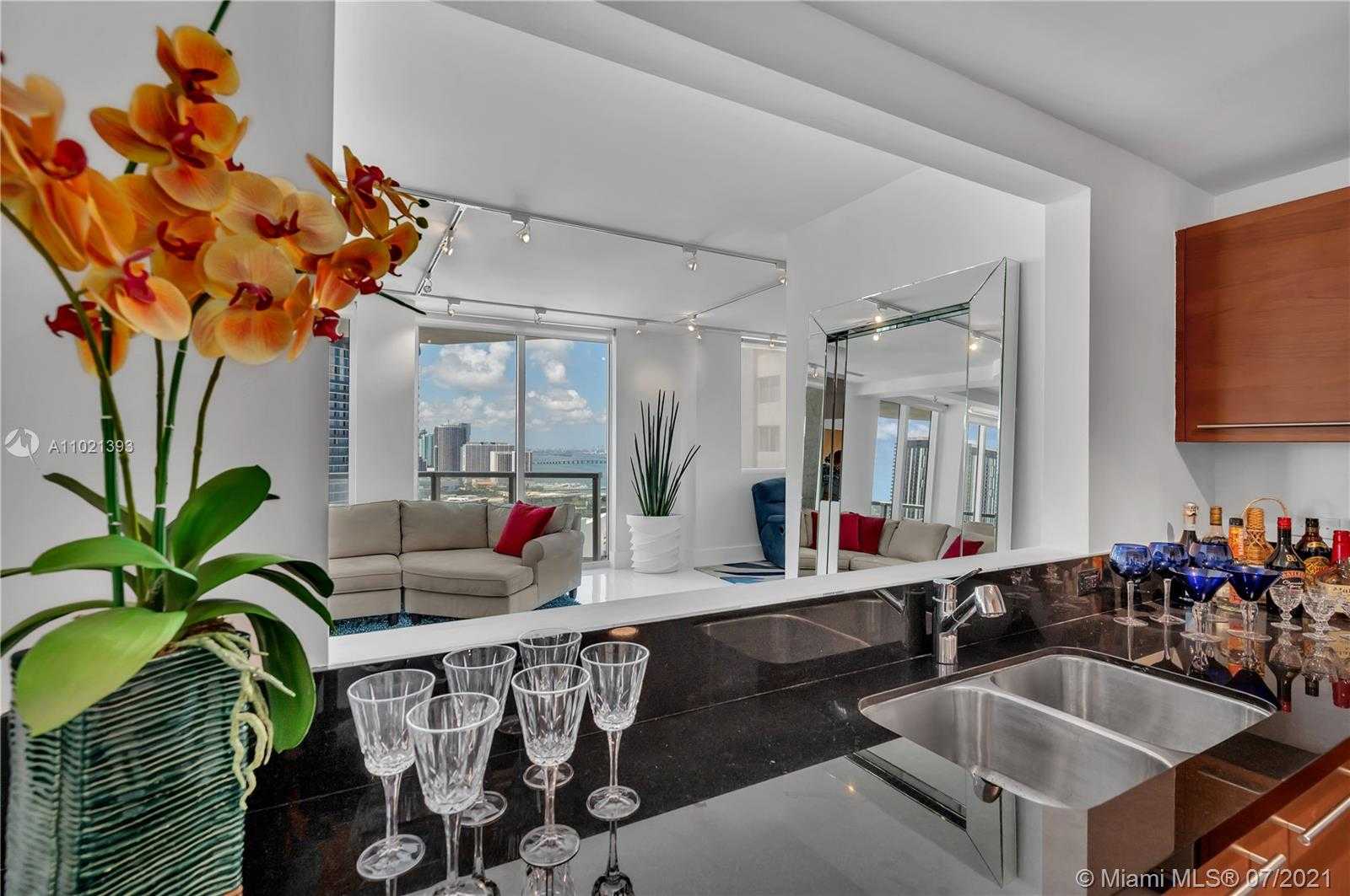 Small Image of 253 NORTH EAST 2ND ST #3402/03, Miami Number 9