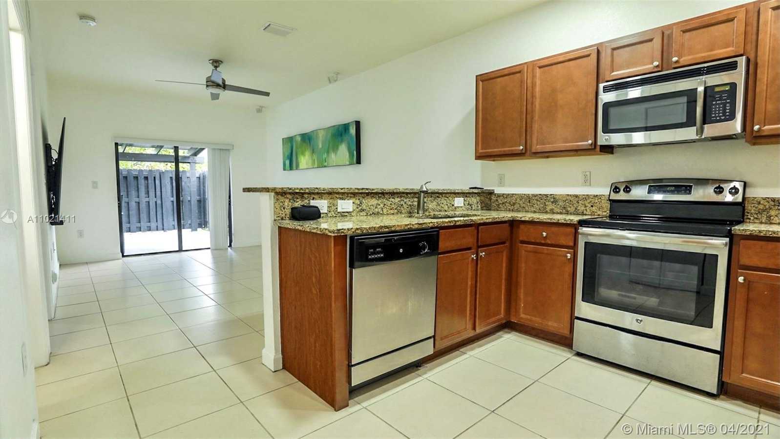 Small Image of 11843 SOUTH WEST 150TH PL, Miami Number 13