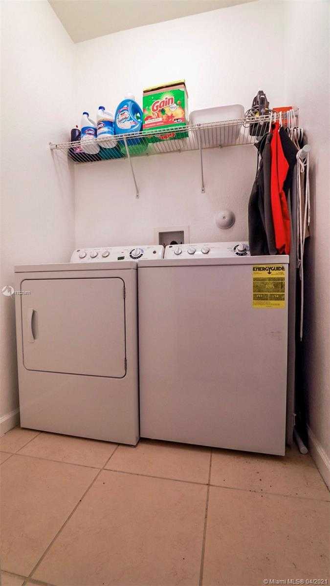 Small Image of 11843 SOUTH WEST 150TH PL, Miami Number 3