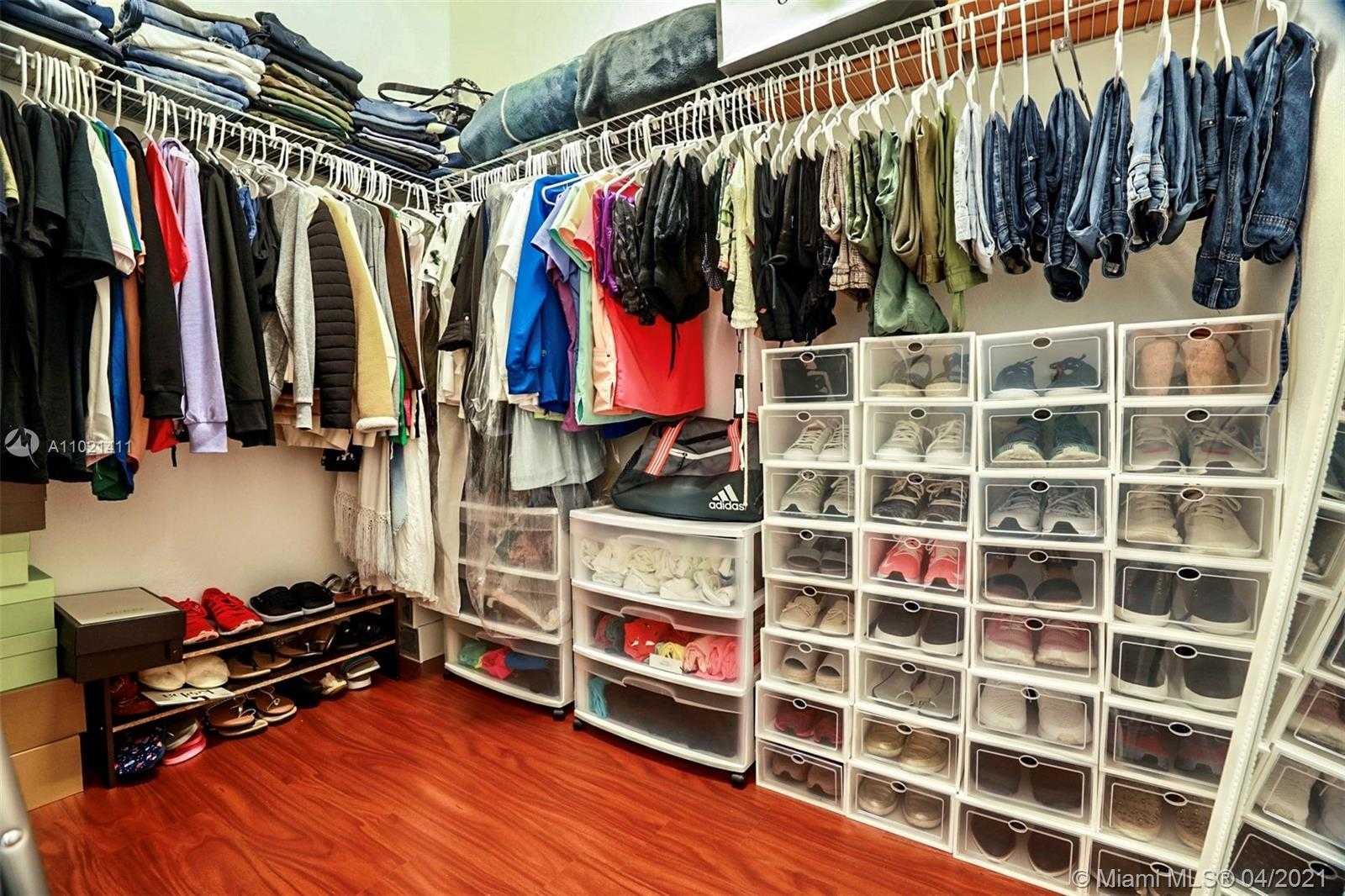 Small Image of 11843 SOUTH WEST 150TH PL, Miami Number 7