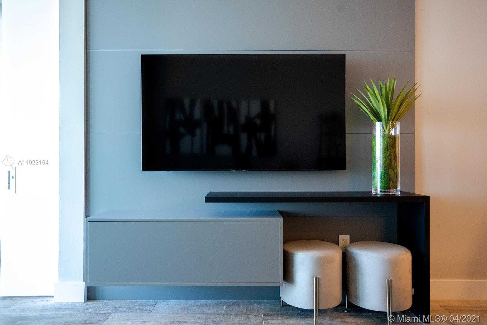 Small Image of 650 NORTH EAST 32ND ST #3204, Miami Number 24