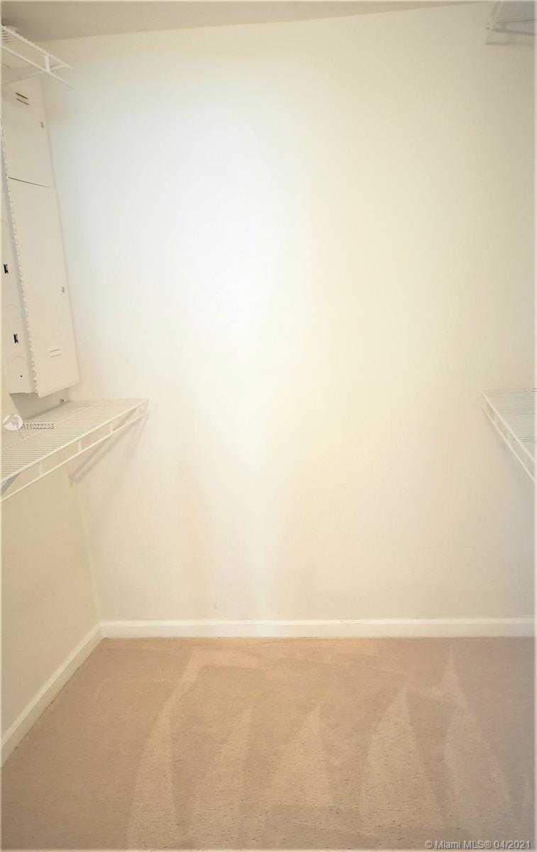 Small Image of 10275 COLLINS AVE #712, Bal Harbour Number 6