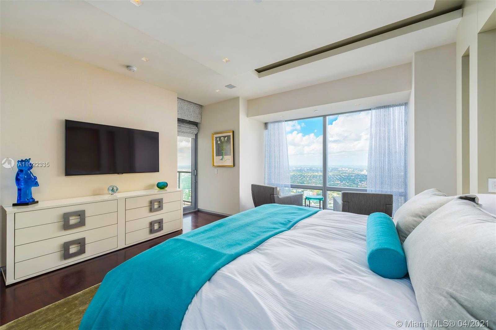 Small Image of 1425 BRICKELL AVE #65B, Miami Number 12