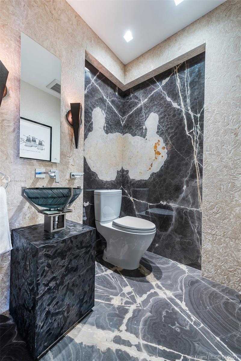Small Image of 1425 BRICKELL AVE #65B, Miami Number 17