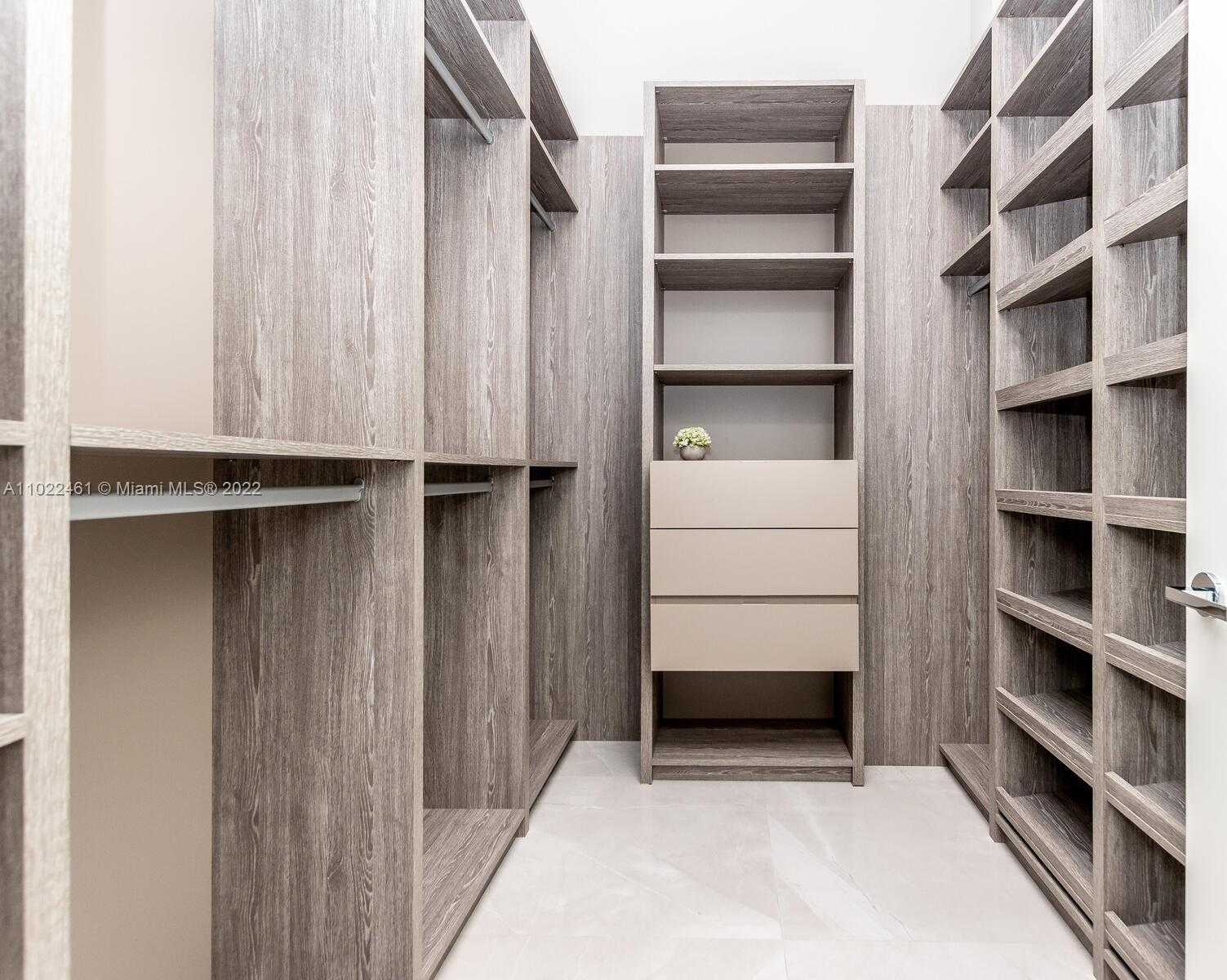 Small Image of 18501 EAST COLLINS #1503, Sunny Isles Beach Number 9