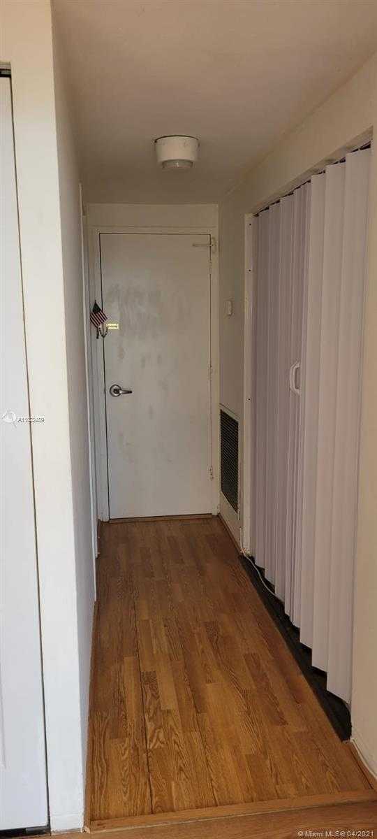 Small Image of 7441 WAYNE AVE #4L, Miami Beach Number 10