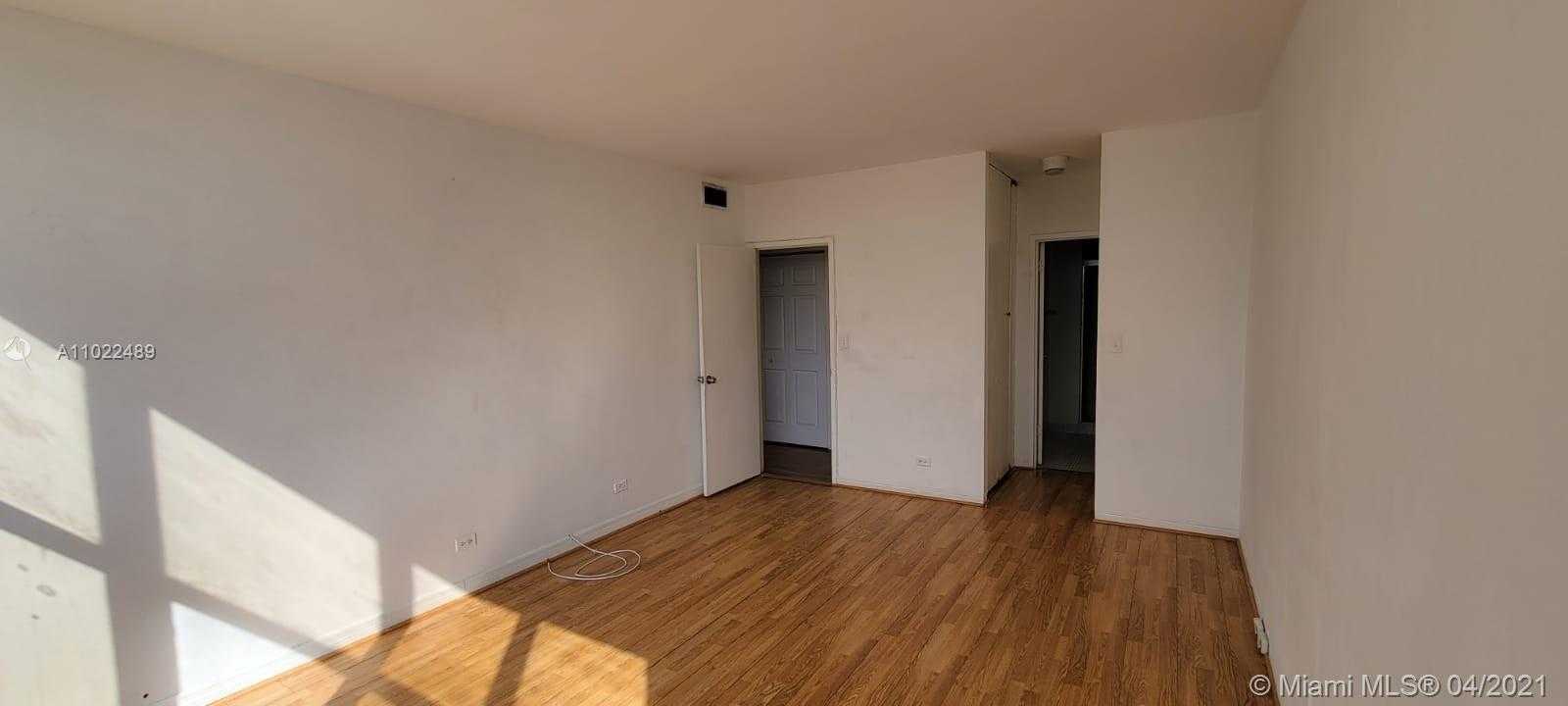 Small Image of 7441 WAYNE AVE #4L, Miami Beach Number 11