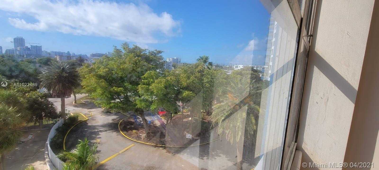 Small Image of 7441 WAYNE AVE #4L, Miami Beach Number 2