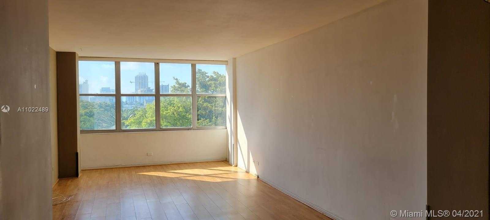 Small Image of 7441 WAYNE AVE #4L, Miami Beach Number 5