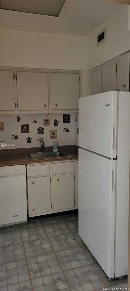 Small Image of 7441 WAYNE AVE #4L, Miami Beach Number 7