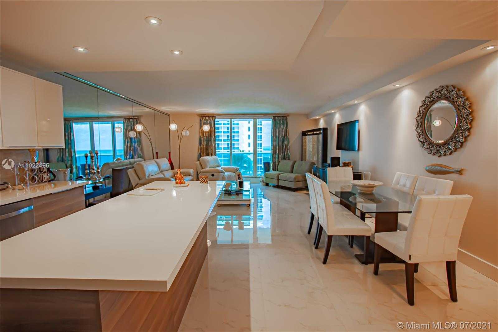 Small Image of 2301 COLLINS AVE #810, Miami Beach Number 14