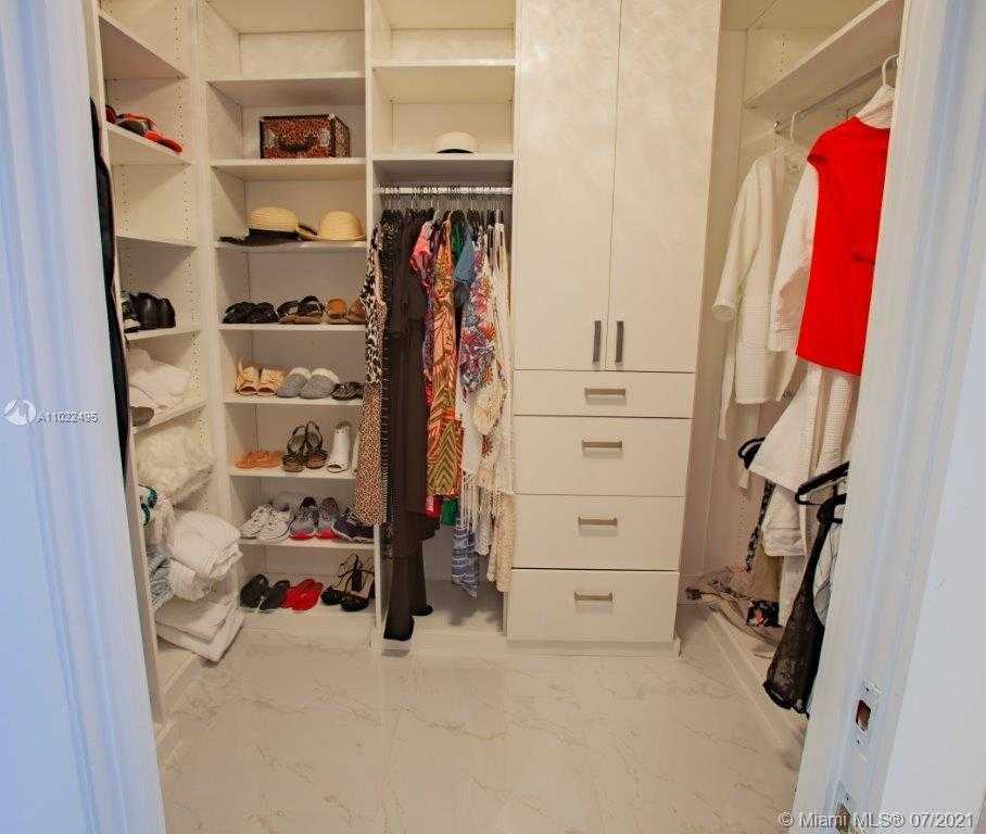 Small Image of 2301 COLLINS AVE #810, Miami Beach Number 7