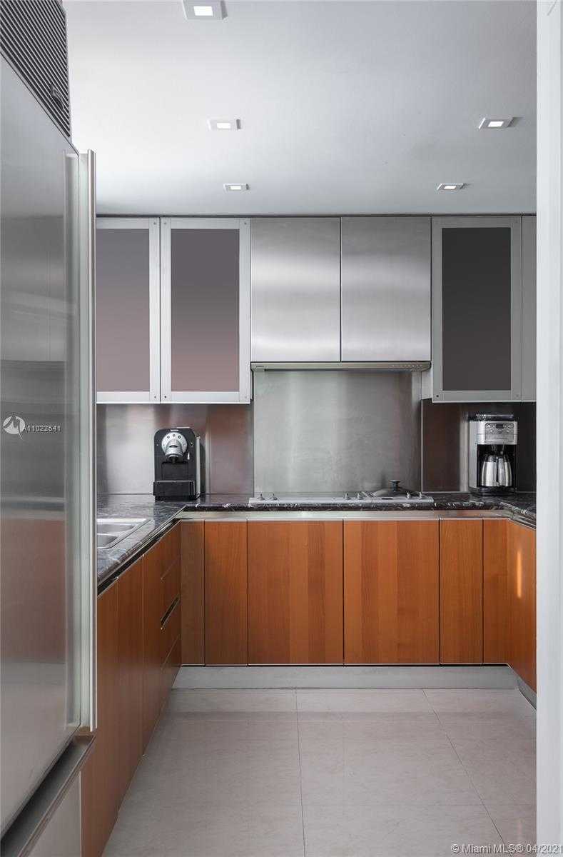 Small Image of 520 WEST AVE #2103, Miami Beach Number 4