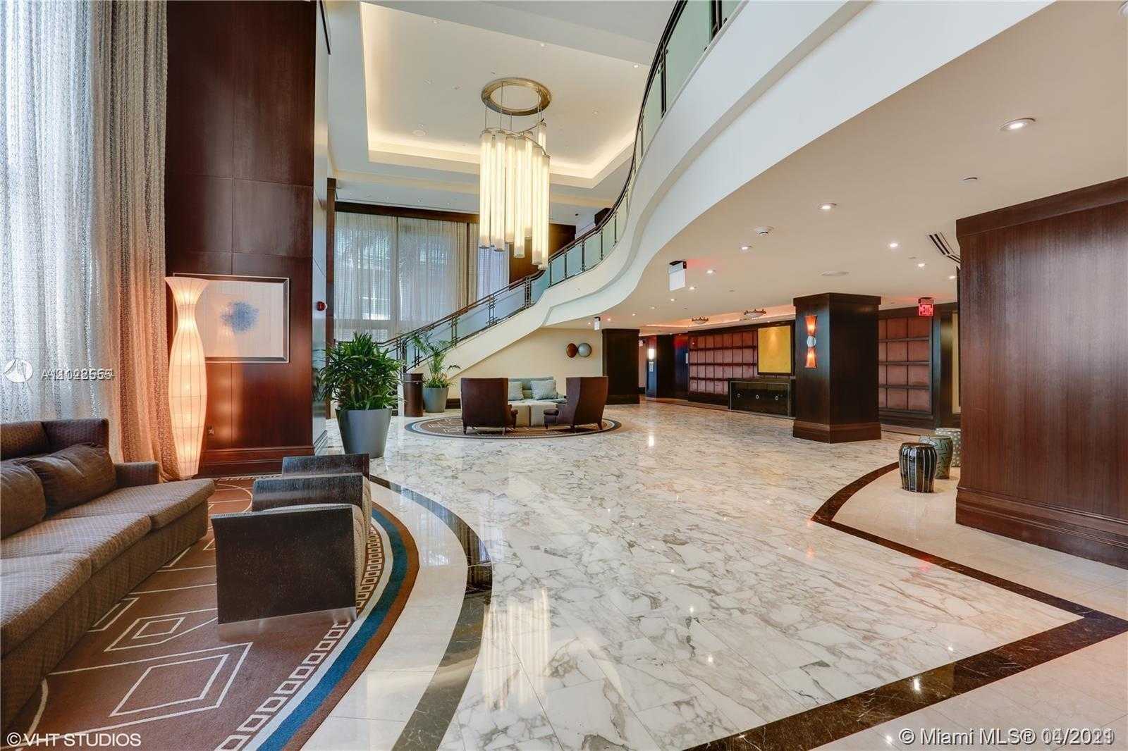 Small Image of 4391 COLLINS AVE #623, Miami Beach Number 2