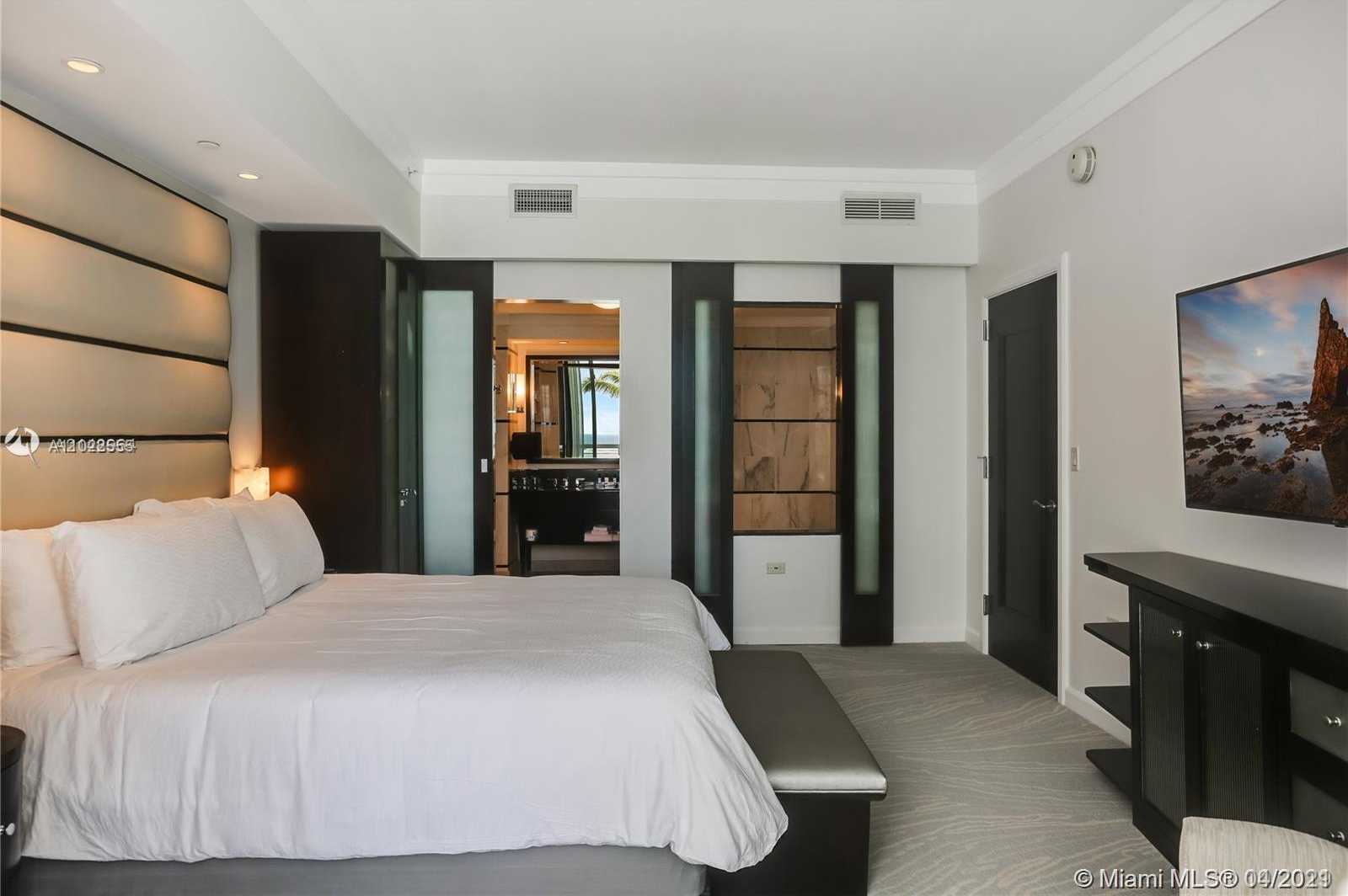 Small Image of 4391 COLLINS AVE #623, Miami Beach Number 29