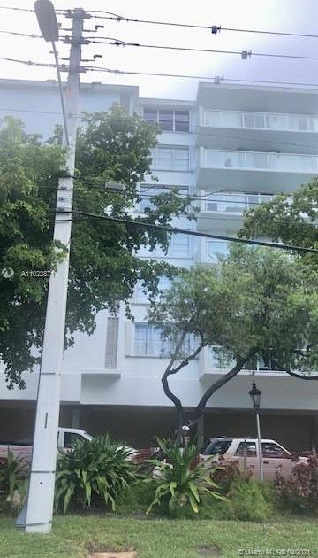 Small Image of 10000 WEST BAY HARBOR DR #425, Bay Harbor Islands Number 2