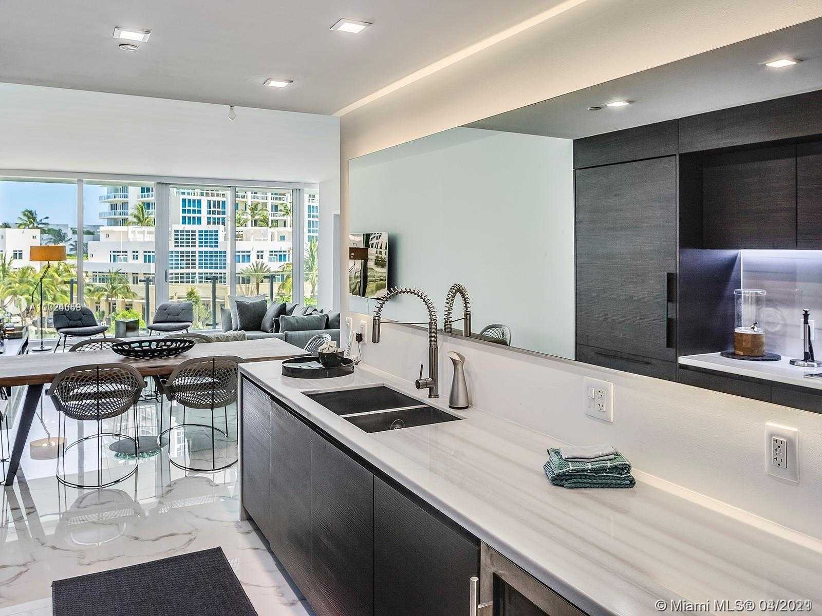 Small Image of 1 COLLINS AVE #402, Miami Beach Number 14