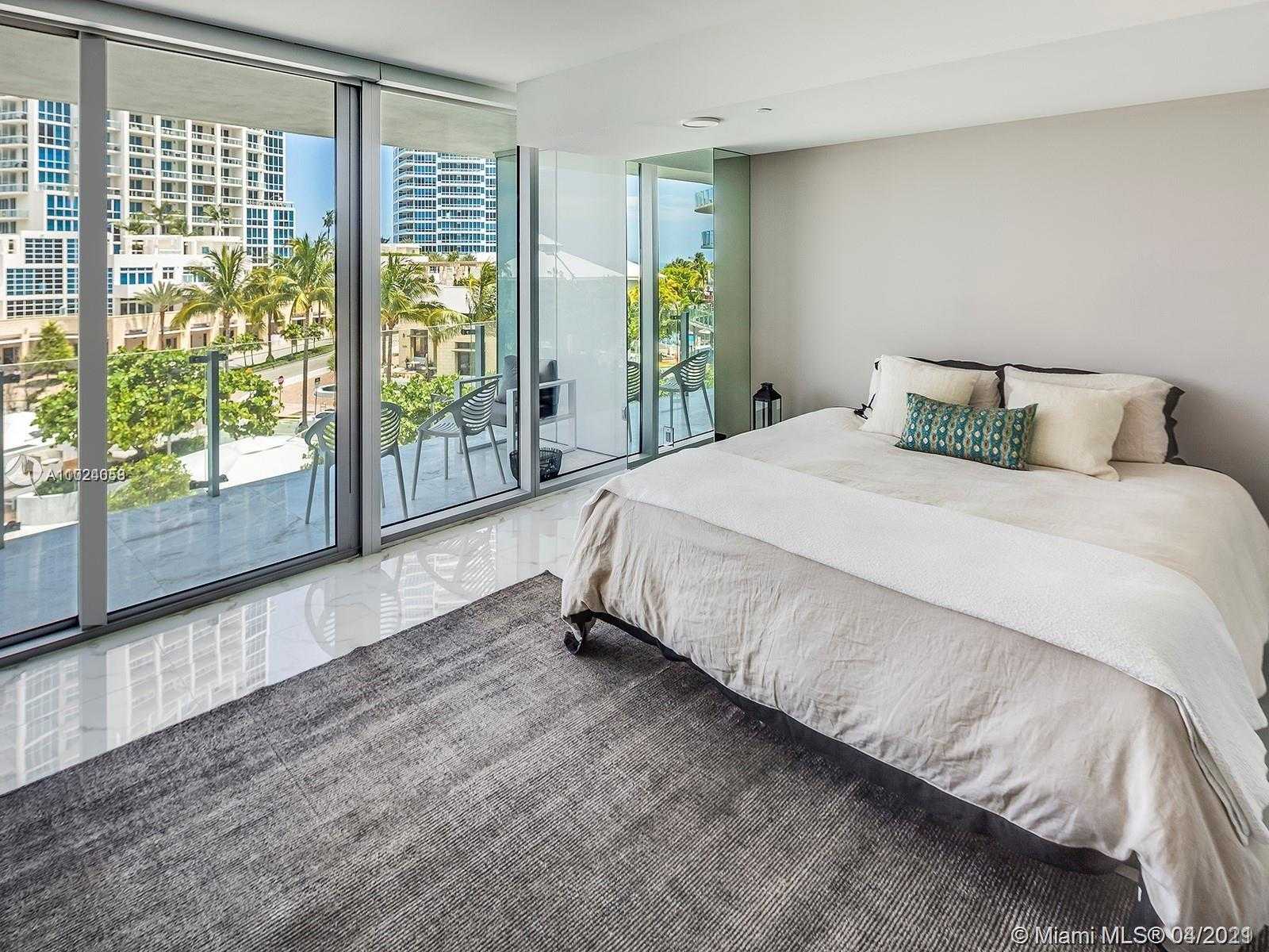 Small Image of 1 COLLINS AVE #402, Miami Beach Number 18