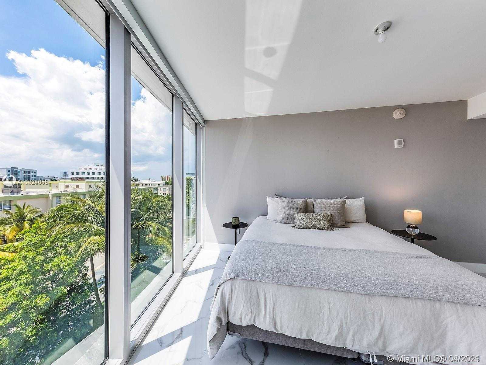 Small Image of 1 COLLINS AVE #402, Miami Beach Number 22